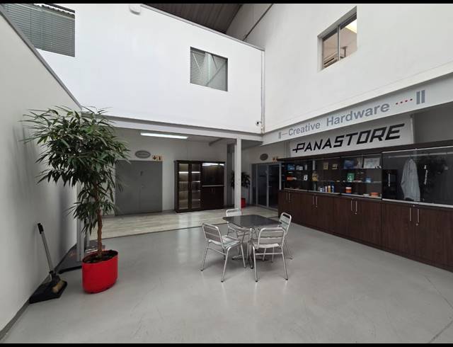 4,194M² WAREHOUSE TO LET IN RANDJESPARK
